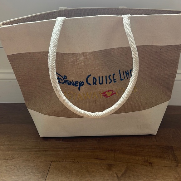 Disney Cruise Line Castaway Club Beach Tote - Picture 1 of 5
